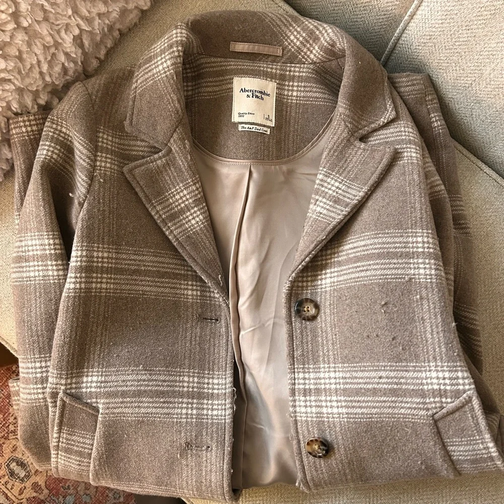 Abercrombie & Fitch Women's Wool Blend Tan Plaid Dad Coat - Picture 2 of 6